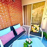 Апартаменти Galeon Luxapartment Playa Sea & Mar