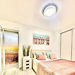 Апартаменти Galeon Luxapartment Playa Sea & Mar *